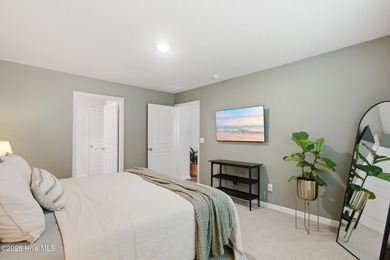 Ideal positioning and a flawlessly executed open-concept design - photo 13