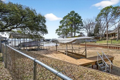 STR-friendly! Motivated seller! Remodeled in 2025, this - photo 21