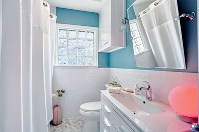 Gracefully blending classic Lakewood charm with refined modern - photo 27