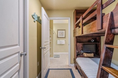 Beautifully furnished and meticulously maintained, this - photo 12