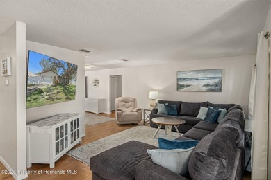 CHARMING and CONTEMPORARY, Welcome HOME to this updated 2 - photo 4