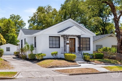 Welcome to this charming 3-bedroom, 2-bath cottage in Savannah - photo 2