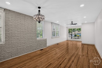 Welcome to this charming 3-bedroom, 2-bath cottage in Savannah - photo 8