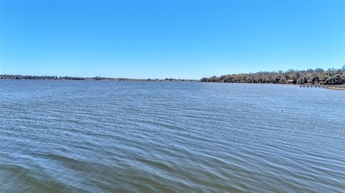 Welcome to this beautiful lakefront home on Lake Juliana - photo 8