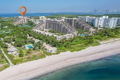 Key Colony III #802 offers 2,013 square feet of well-planned - photo 2