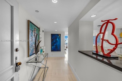 Key Colony III #802 offers 2,013 square feet of well-planned - photo 3