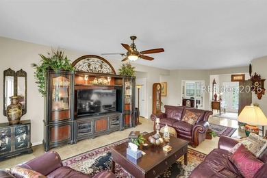 Don't miss this beautifully updated Lilac model overlooking a - photo 17
