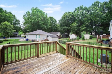 Beautifully renovated, walkable to downtown Belmont, in the - photo 18