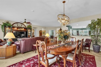 Don't miss this beautifully updated Lilac model overlooking a - photo 19