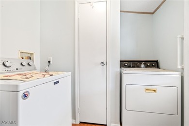 Welcome home to this well-maintained home, offering comfortable - photo 21