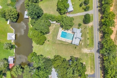 Lake Blackshear Home For Sale in Warwick Georgia