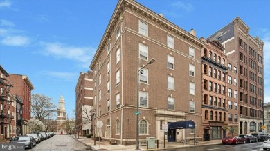 MOTIVATED SELLER: BOUTIQUE OLD CITY CORNER UNIT W/ 2 PRIVATE