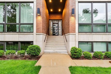 Sleek upscale 3 Bedroom 2 Bath in 2016 boutique building. Extra - photo 2