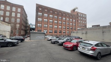 MOTIVATED SELLER: BOUTIQUE OLD CITY CORNER UNIT W/ 2 PRIVATE