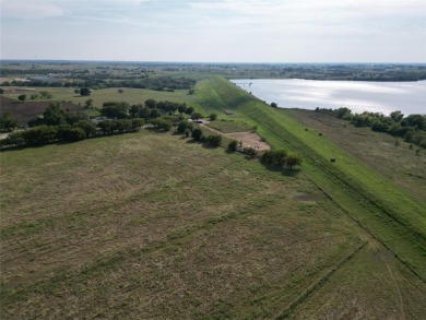 Muenster Lake  Acreage For Sale in Muenster Texas