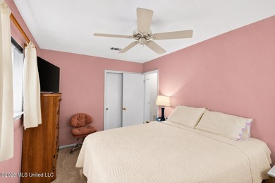 Welcome home to this charming property that's full of character - photo 15