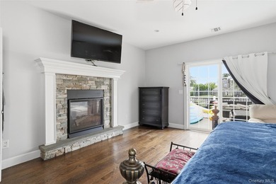 Welcome to 34 Meadow Lane in Amityville. This expansive - photo 16