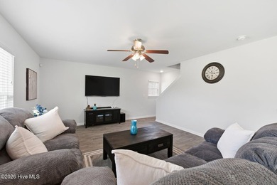 $5,000 buyer incentive plus 1 year home warranty!! Welcome to - photo 17