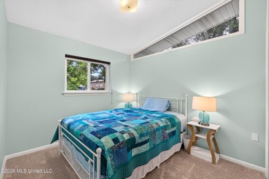 Welcome home to this charming property that's full of character - photo 19
