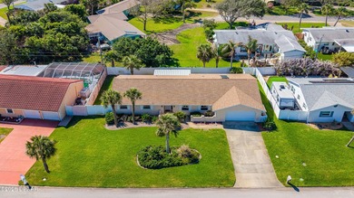 An easy walk to the beach from this spacious, well-maintained - photo 33
