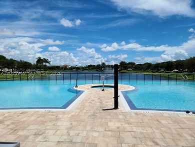 LOW HOA OF ONLY $76/MONTH! Built in 2014, this spacious 3 - photo 36