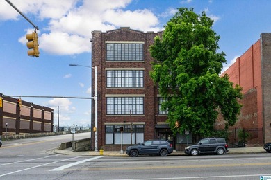 Experience downtown living in Birmingham's Franklin Building - photo 2