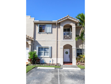 Miami Lakes Area Townhome/Townhouse For Sale in Miami Lakes Florida