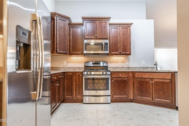 IMMEDIATE OWNERSHIP AVAILABLE! Nestled inside the beautiful - photo 10