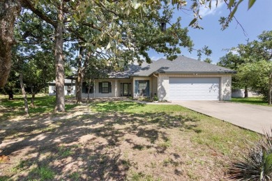 Lake Home Sale Pending in Athens, Texas