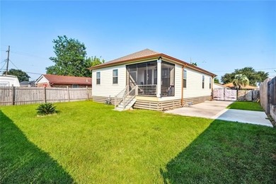 Welcome home to this stunning Gentilly residence featuring 3 - photo 13