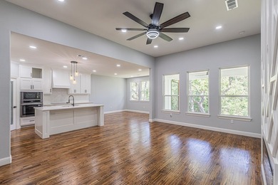 Welcome to your custom built retreat in the heart of Runaway Bay - photo 6