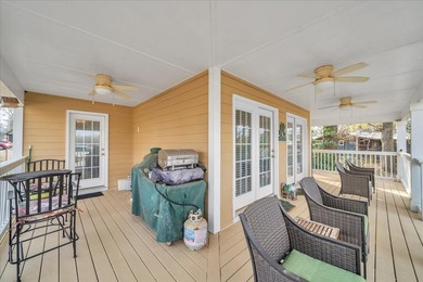 ADORABLE cottage in much loved Pecan Slough!!! This one story 2 - photo 10
