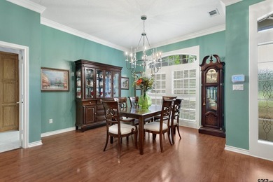 This home in the gated Hideaway Lake will impress the most - photo 11