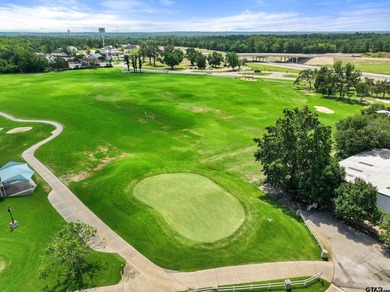 This home in the gated Hideaway Lake will impress the most - photo 39
