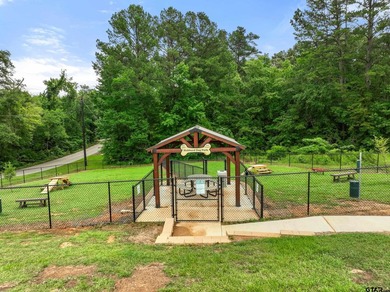 This home in the gated Hideaway Lake will impress the most - photo 46