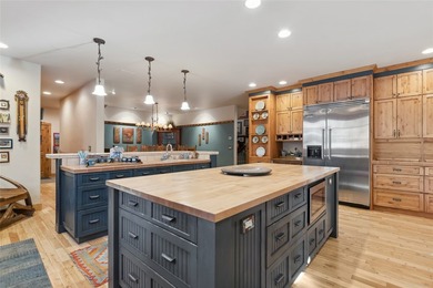 This luxurious home has unparalleled ski access with a private - photo 12