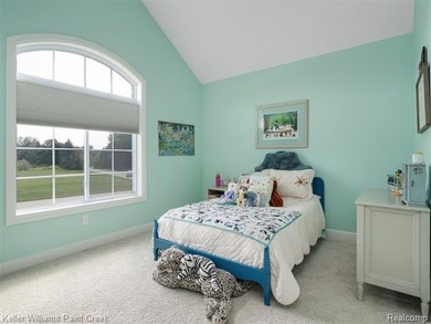 Perfectly positioned and surrounded by breathtaking natural - photo 14