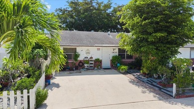 Great opportunity to own this 3-bedroom, 2-bath home in West - photo 25