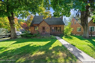 Coeur d Alene Lake Home Sale Pending in Coeur d Alene Idaho