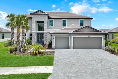 Lake Home For Sale in Fort Myers, Florida