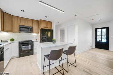 Beautiful renovated 3 bedroom, 2bath home in West Milford, just - photo 11