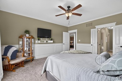 Welcome home to this stunning Kettler-built ranch in desirable - photo 14
