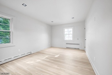 Beautiful renovated 3 bedroom, 2bath home in West Milford, just - photo 17