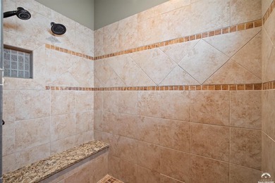 Welcome home to this stunning Kettler-built ranch in desirable - photo 18