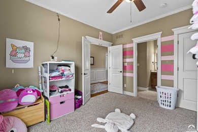 Welcome home to this stunning Kettler-built ranch in desirable - photo 20