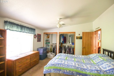 Nestled along the scenic Oregon Coast, this charming 2-bedroom - photo 20