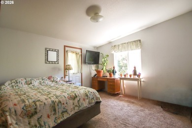 Nestled along the scenic Oregon Coast, this charming 2-bedroom - photo 21