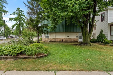 The main level offers 1,365 square feet, providing four offices - photo 2