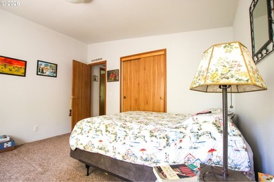 Nestled along the scenic Oregon Coast, this charming 2-bedroom - photo 23