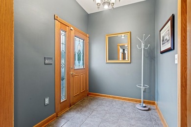 The main level offers 1,365 square feet, providing four offices - photo 4